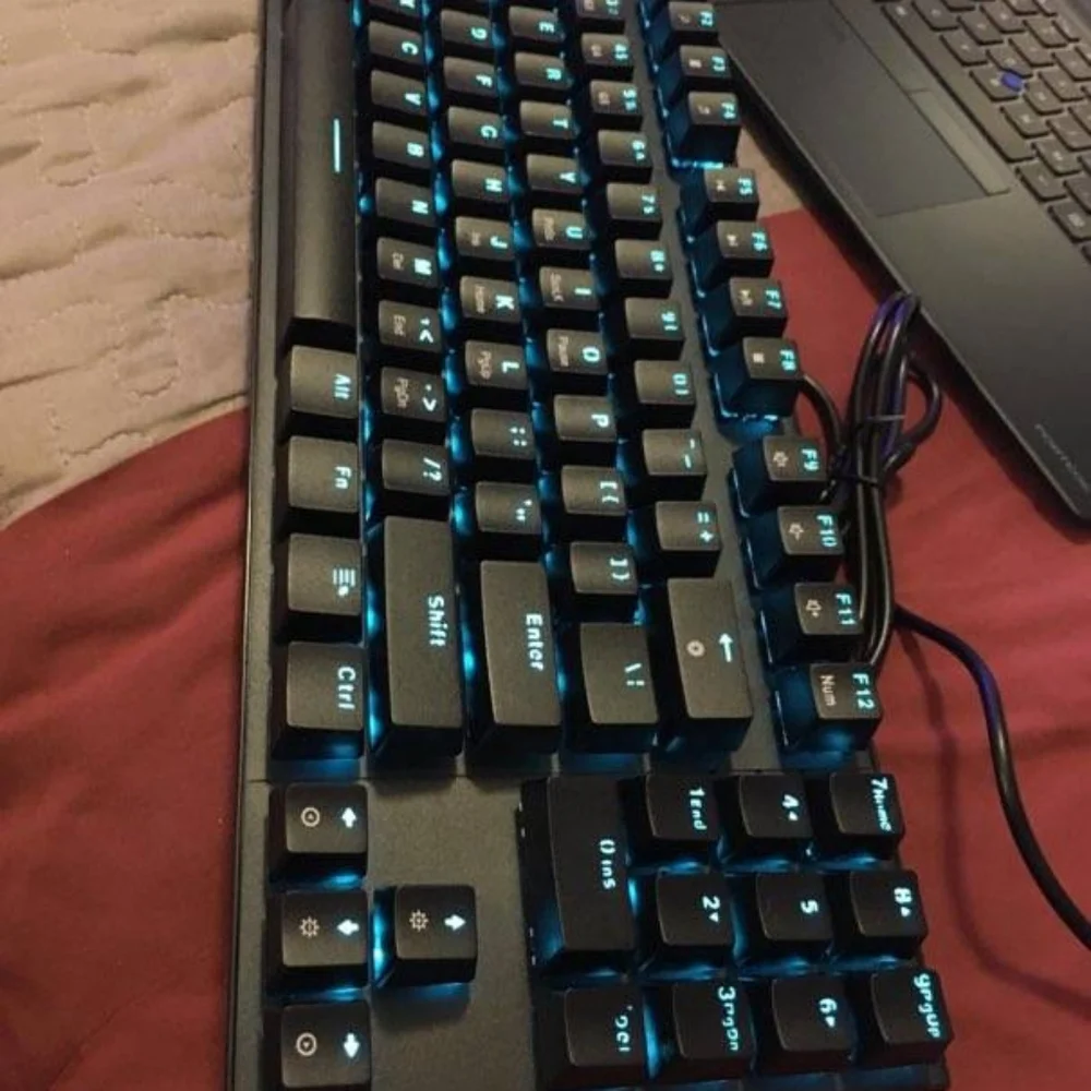 Gaming Keyboard - Picture 3 of 4